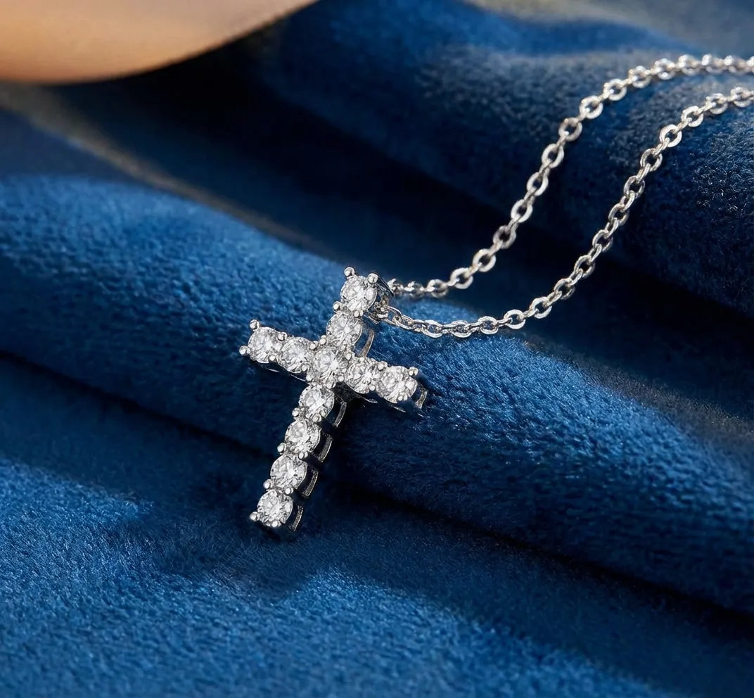 Women's Cross Pendant
